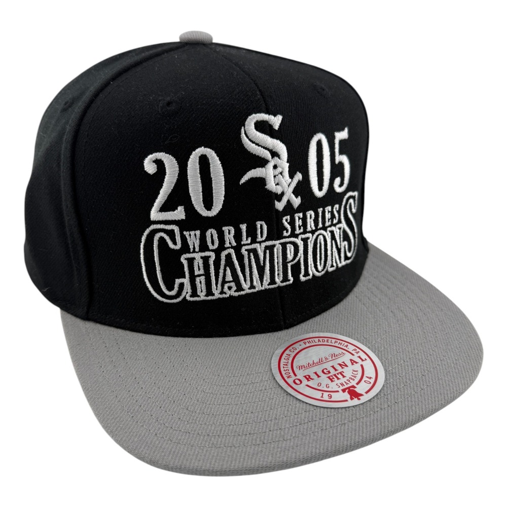 Mitchell & Ness Chicago White Sox Champions Original Fit Snapback Adjustable Hat